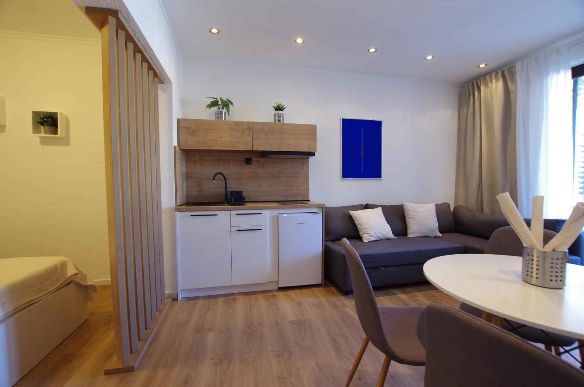 Apartments Vukovic Selce Bagian luar foto