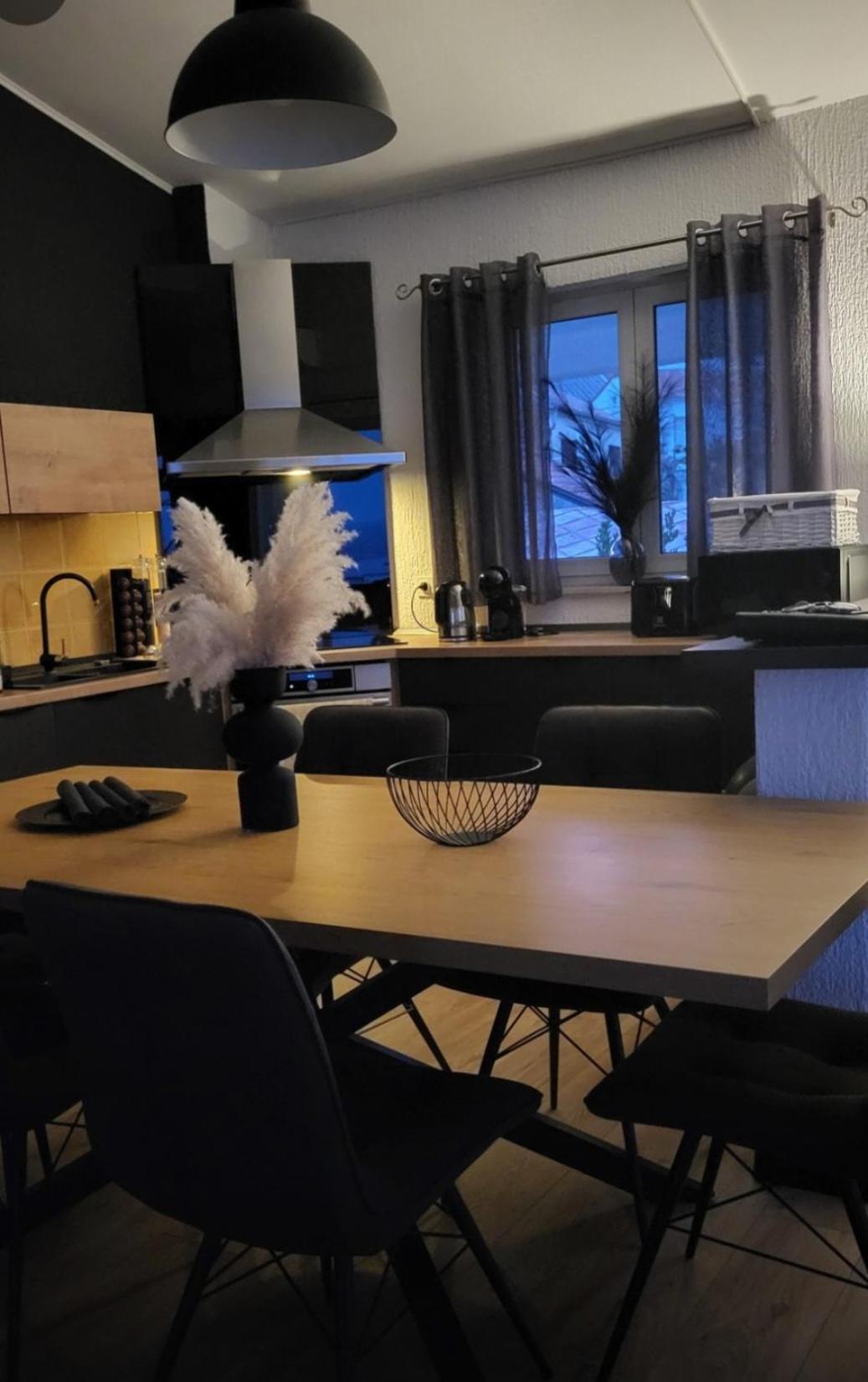 Apartments Vukovic Selce Bagian luar foto